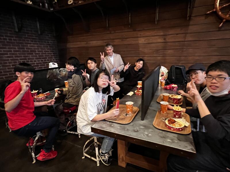夕食